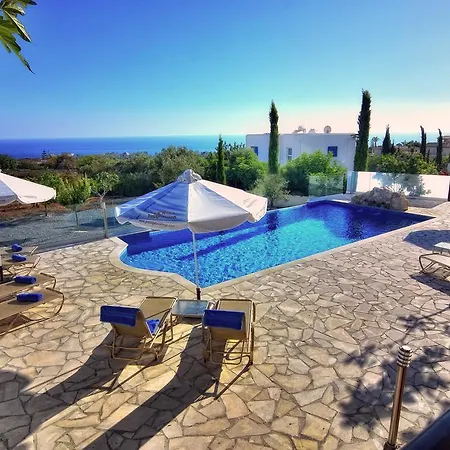 Dionysos Villa Peyia